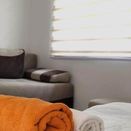 Apartmani Sarovic ティエンティシュテ エクステリア 写真